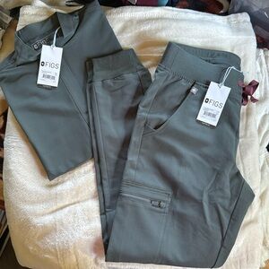 FIGS RAFAELA TOP & ZAMORA JOGGERS